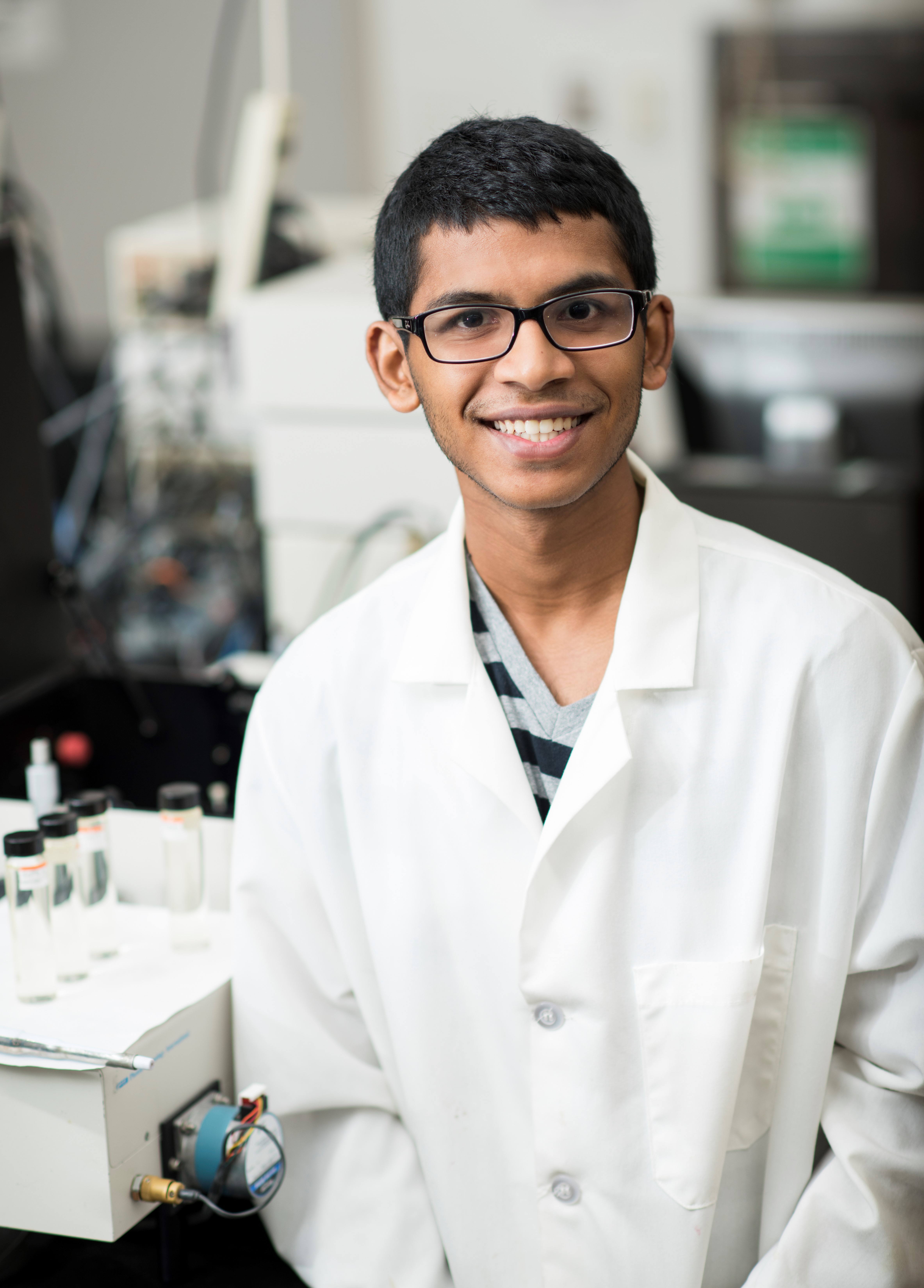 UNT Texas Academy of Mathematics and Science student 
Prateek Kalakuntla will compete for a spot in the nationals 
of the 2016 Siemens Competition in Math, Science and 
Technology. Photo by Ahna Hubnik. 